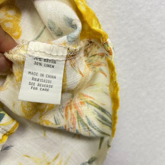 Woman's Linen Blend Pineapple Hawaiian Shirt - Size  Medium Tropical Vacation - Picture 6 of 9